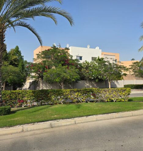 5 bhk Villa for sale at Contemporary Village, Al Reef, Abudabi for 2.6 Million