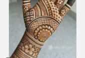 Henna on hands and henna lessons