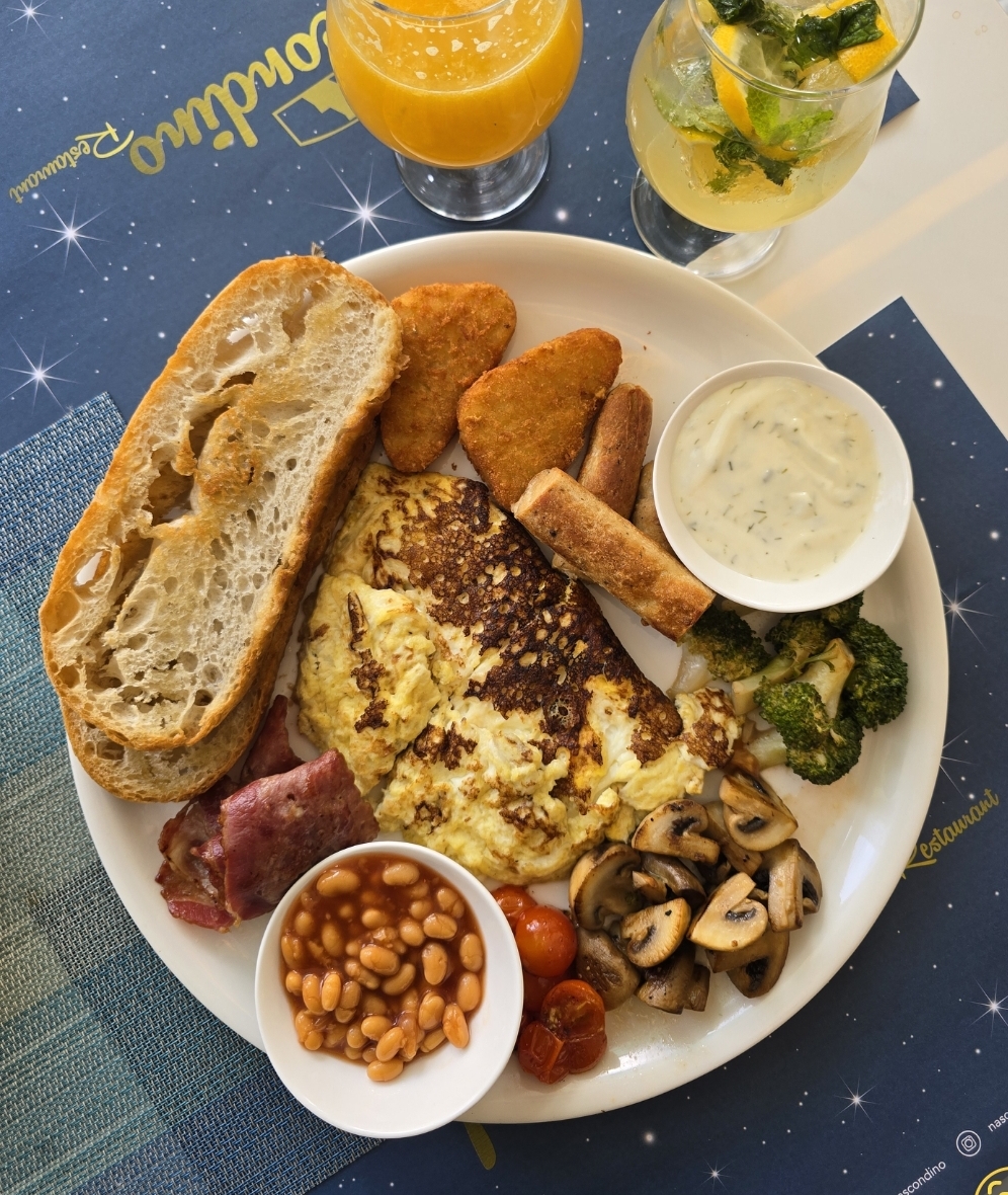 Best English Breakfast @ Nascondino al reef just 32 aed only during weekends