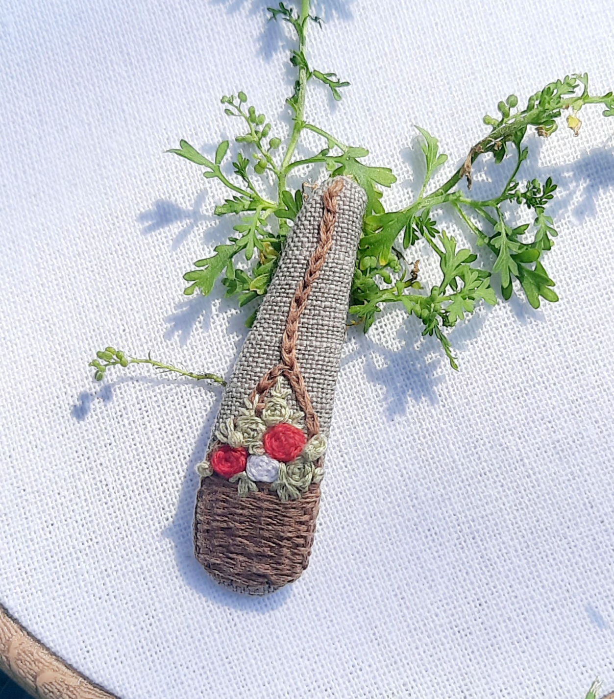 Gifting/personalised/Embroidered HandmadeHair Clip