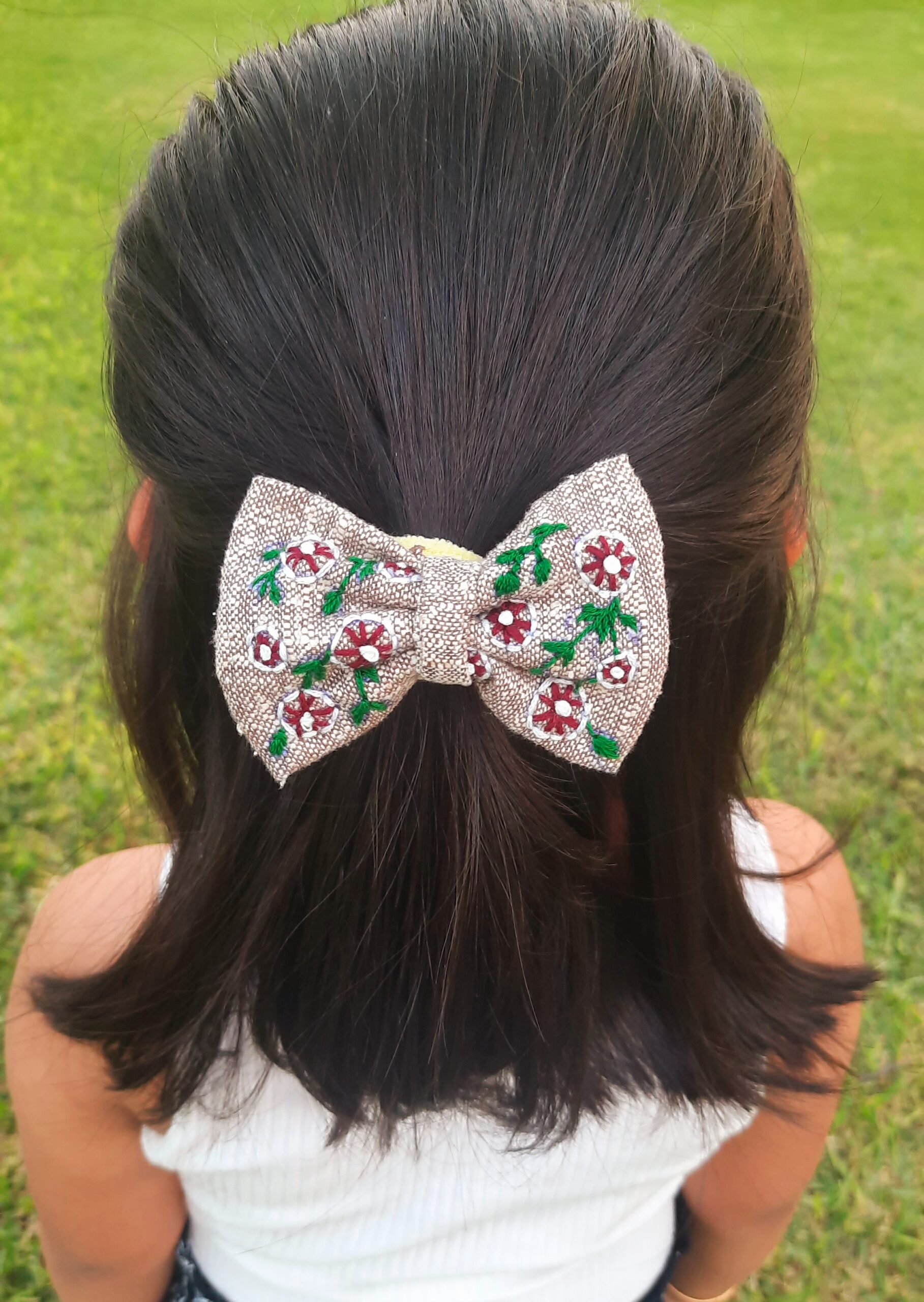 Customised hand embroidered hair bow/perfect for hair styling/birthdays/cute